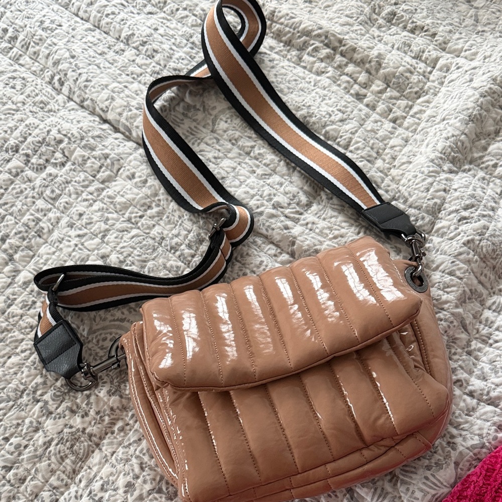 Stylish Tan Quilted Shoulder Bag ROYLN